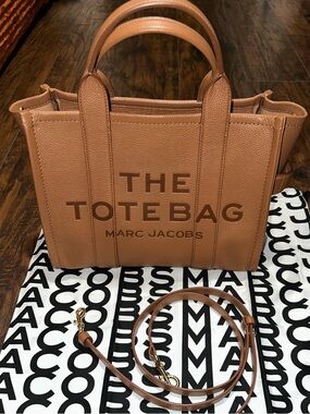 Marc Jacobs Medium Relaxed Authentic The Tote Bag